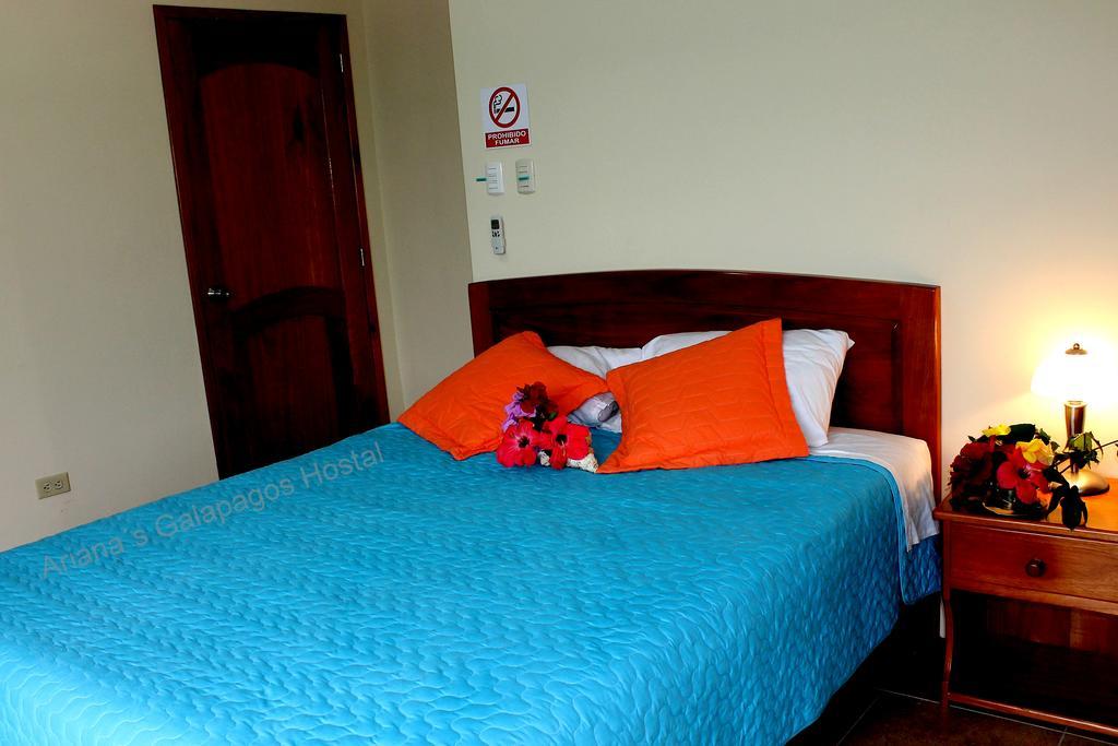 Ariana'S Galapagos Hostal Puerto Ayora  Kültér fotó