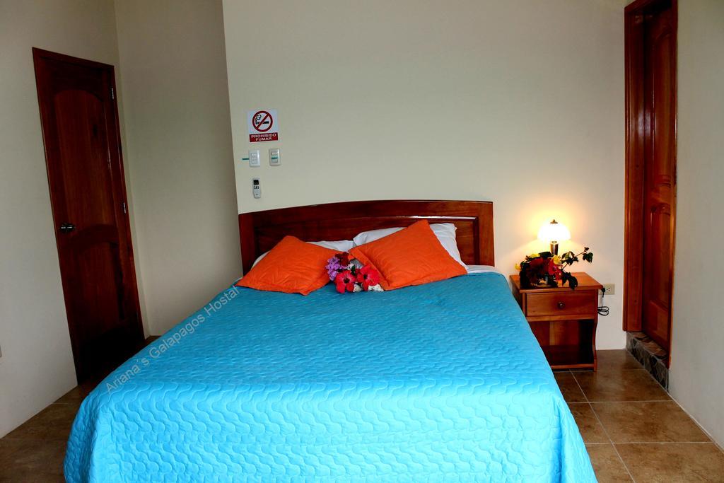 Ariana'S Galapagos Hostal Puerto Ayora  Kültér fotó