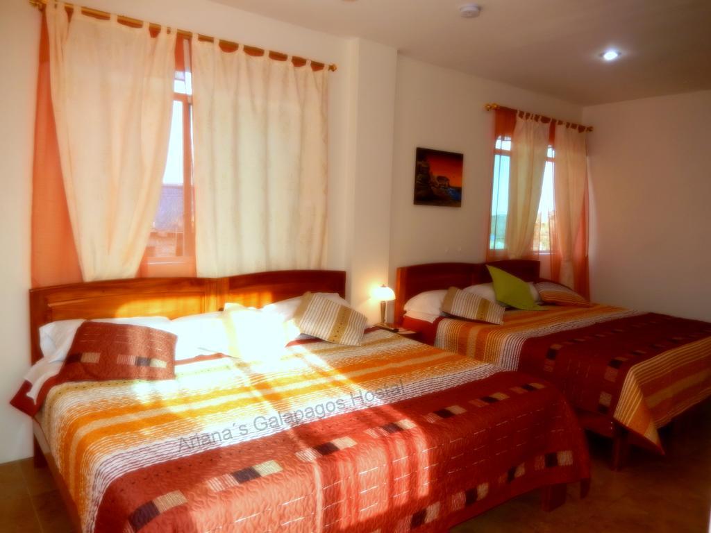 Ariana'S Galapagos Hostal Puerto Ayora  Kültér fotó