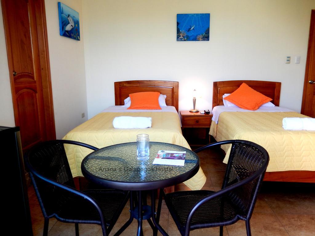 Ariana'S Galapagos Hostal Puerto Ayora  Kültér fotó